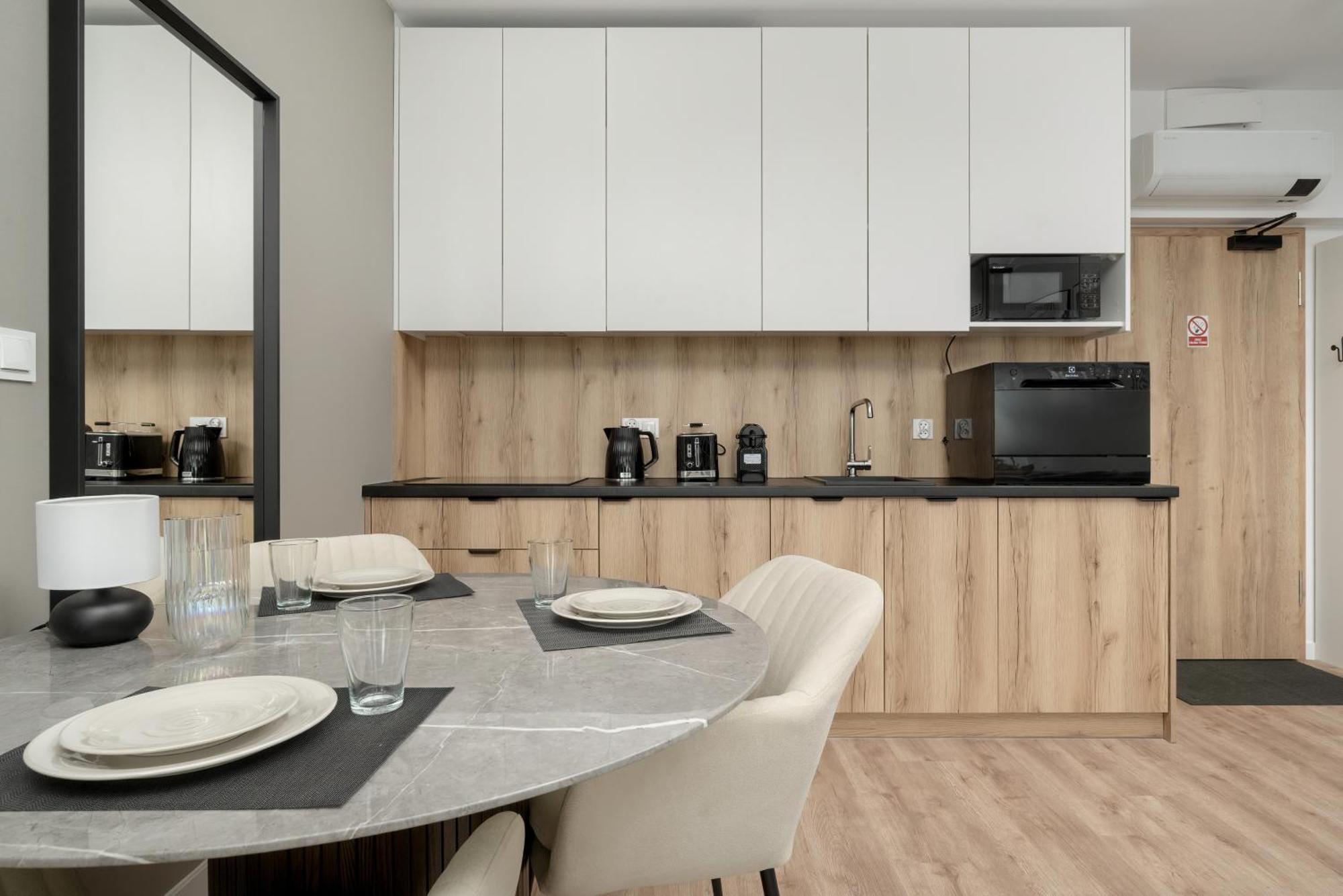 Apartamenty Zwycieska Z Klimatyzacja, Free Garage Wroclaw By Noclegi Renters מראה חיצוני תמונה