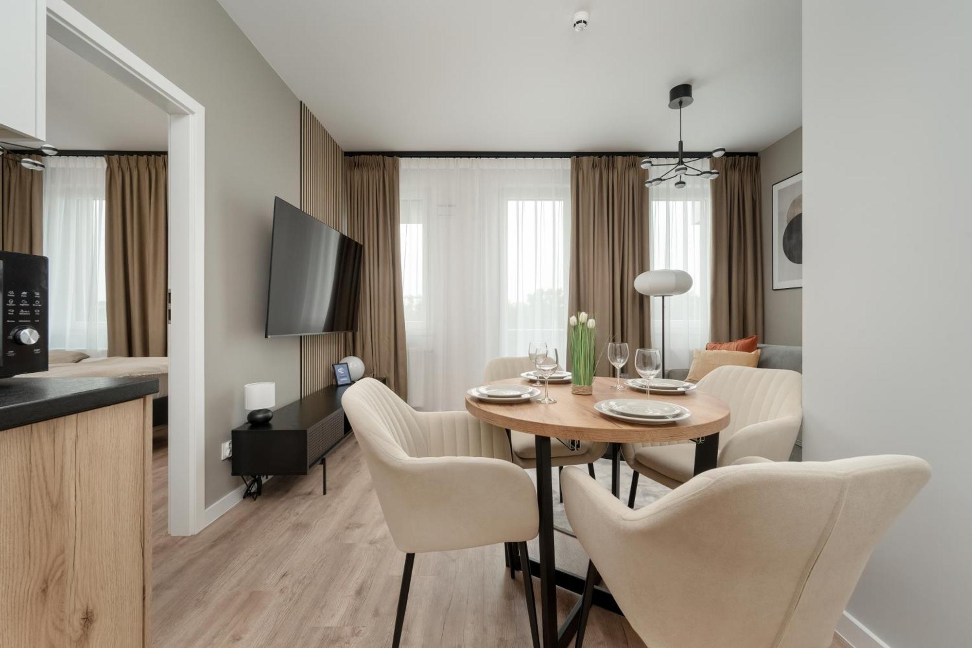 Apartamenty Zwycieska Z Klimatyzacja, Free Garage Wroclaw By Noclegi Renters מראה חיצוני תמונה