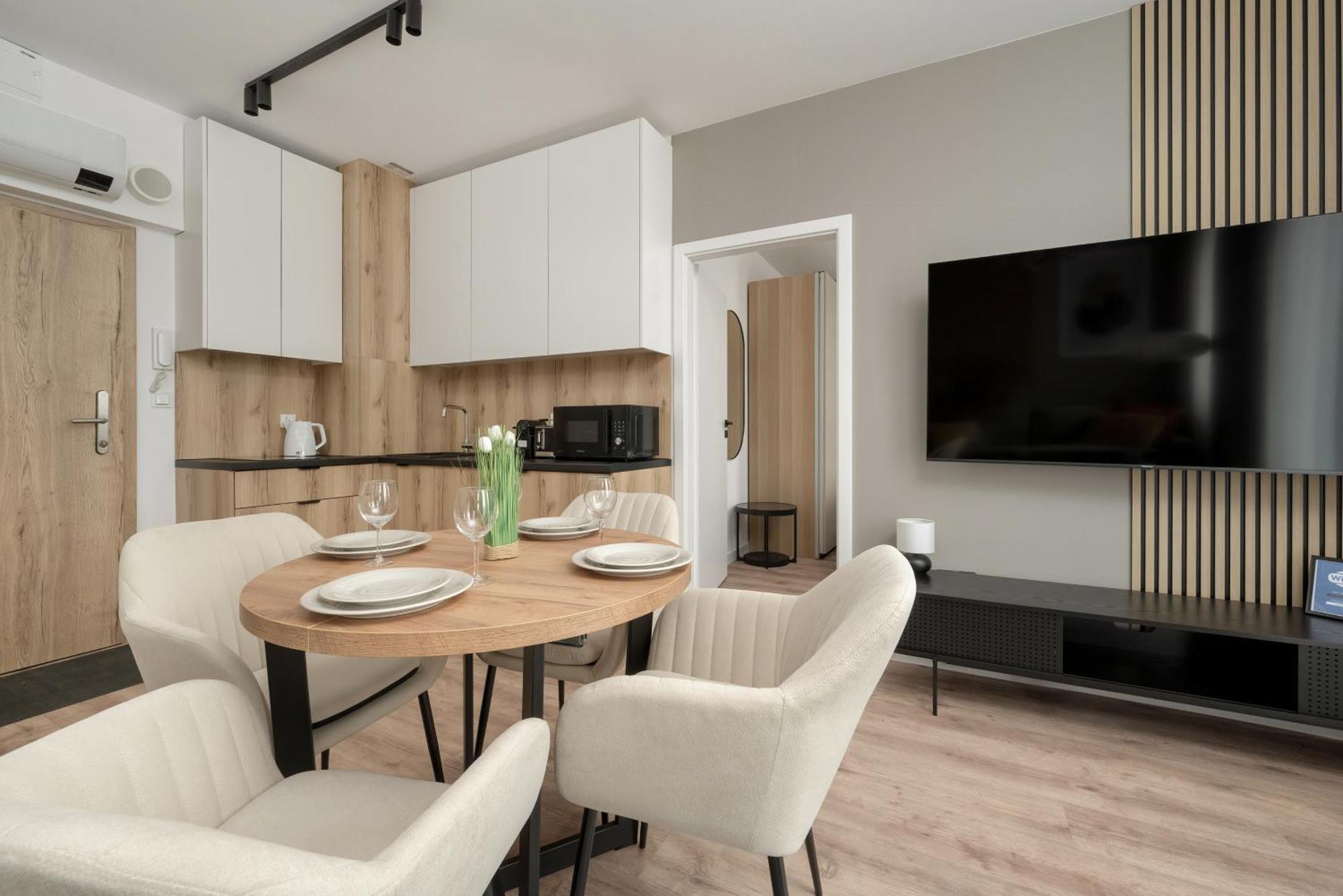 Apartamenty Zwycieska Z Klimatyzacja, Free Garage Wroclaw By Noclegi Renters מראה חיצוני תמונה